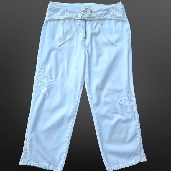 Y2K White low rise  Capri Pants lace Up Front Embroidered Crochet Size 3 - Picture 1 of 12